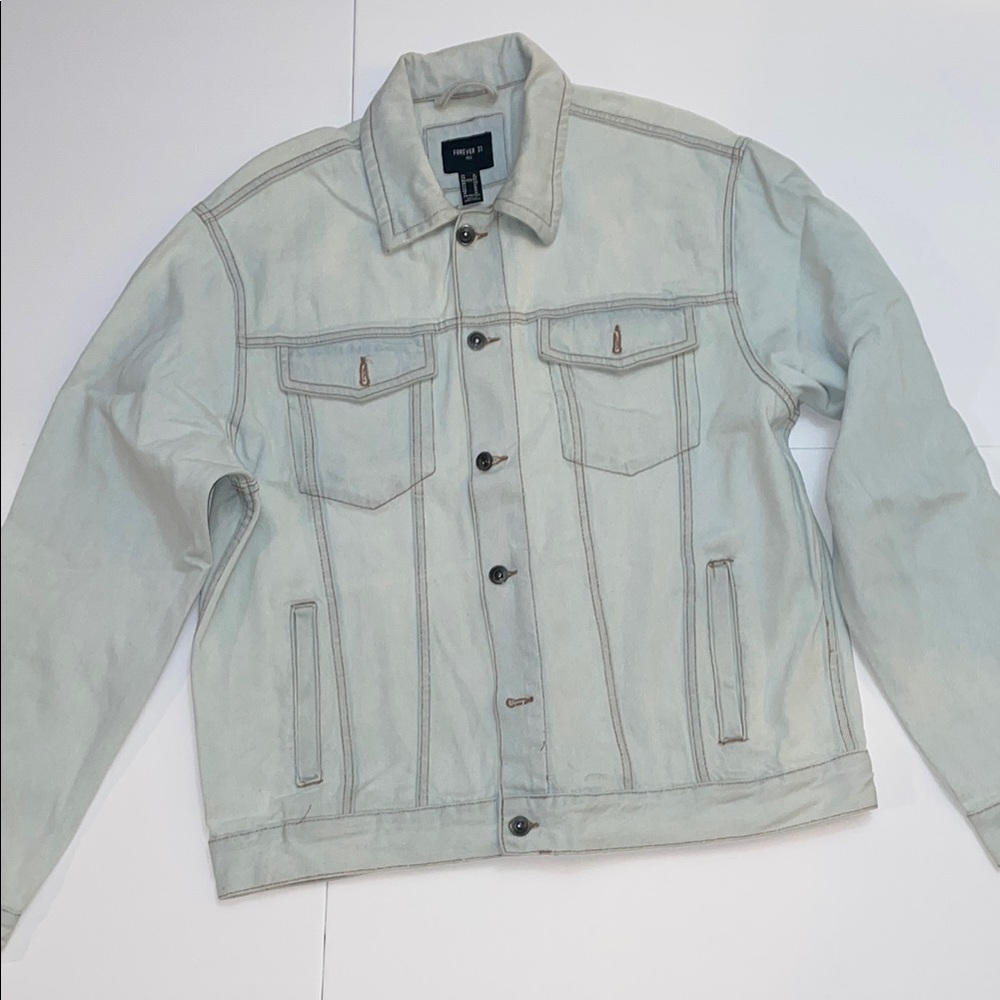 Forever 21 Gray Lightweight Shirt Jacket
